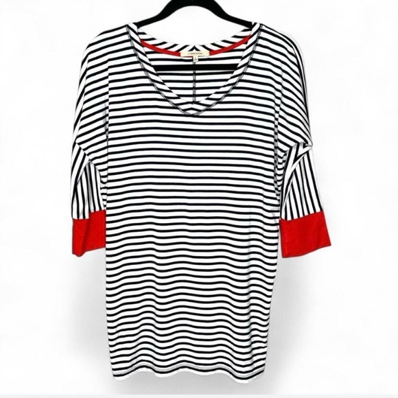 41 Hawthorn Striped V-Neck Batwing Top - Picture 1 of 5